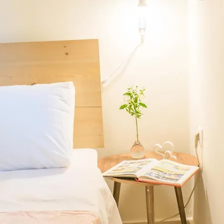 Blue Iris: Stylish Just 10 Minutes Walk From Old Town Chania Appartement La Canée