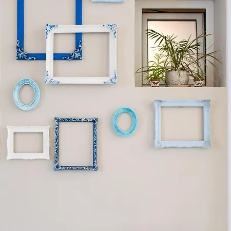 Blue Iris: Stylish Just 10 Minutes Walk From Old Town Chania