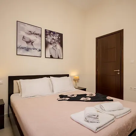 Blue Iris: Stylish Just 10 Minutes Walk From Old Town Chania * Chania (Crete)