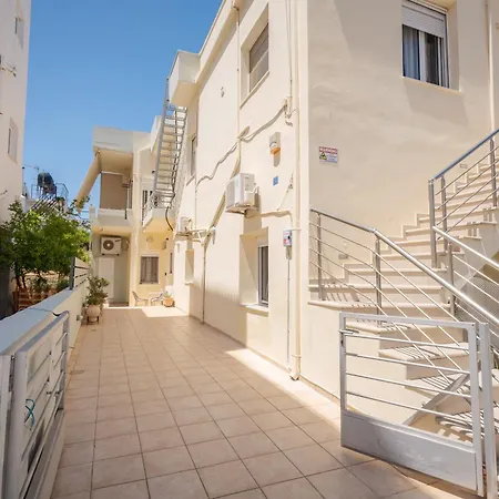 Blue Iris: Stylish Just 10 Minutes Walk From Old Town Chania Apartment Chania (Crete)