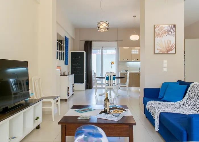 Blue Iris: Stylish Just 10 Minutes Walk From Old Town Chania Apartment Chania (Crete)