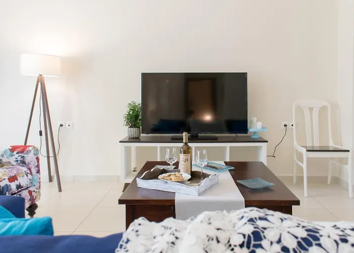 Blue Iris: Stylish Just 10 Minutes Walk From Old Town Chania