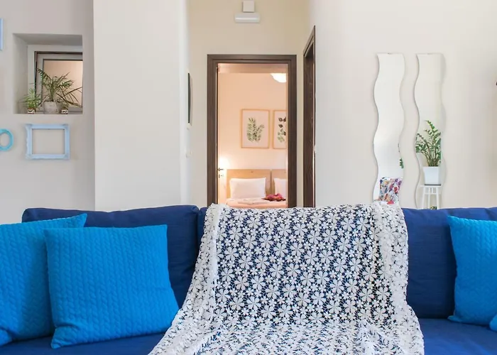 Apartment Blue Iris: Stylish Just 10 Minutes Walk From Old Town Chania